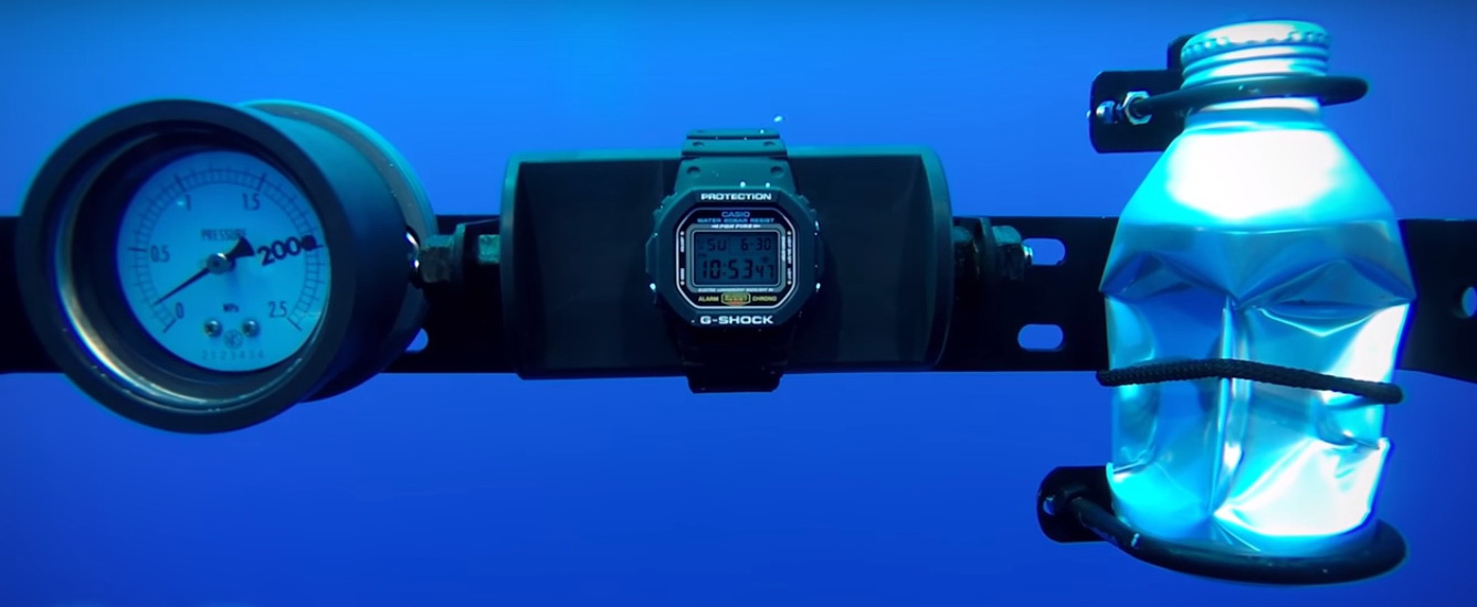 Casio G-Shock WR200m ถึงไม่ใช่นาฬิกาดำน้ำแต่ก็ลงลึกได้