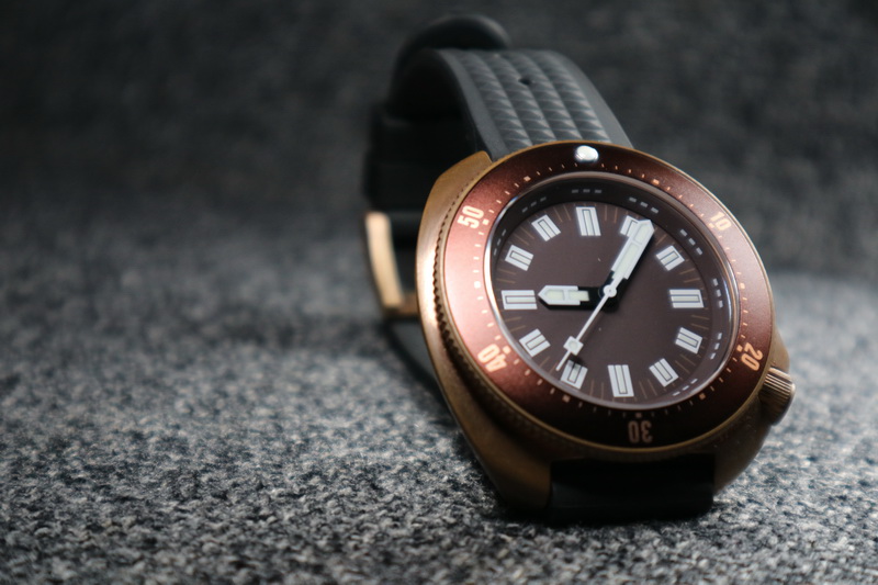 Bronze watch patina cleaning