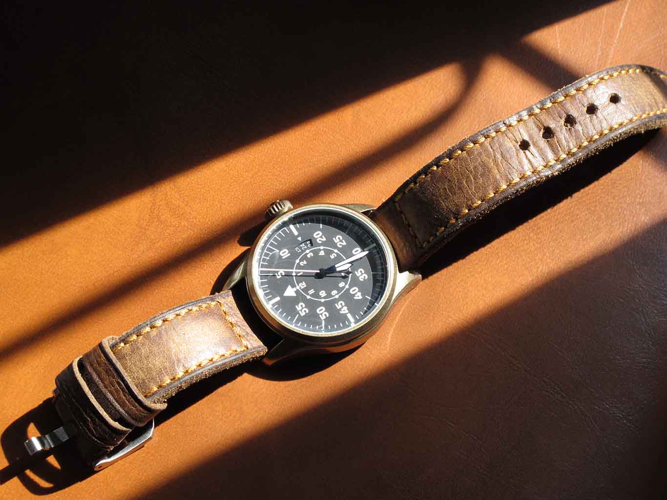 Geckota Pilot Watch K1 V14 : มาตรฐานของกองทัพของนักบินจากอังกฤษ