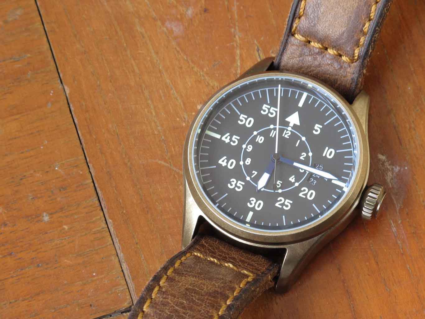 Geckota Pilot Watch K1 V14 : มาตรฐานของกองทัพของนักบินจากอังกฤษ