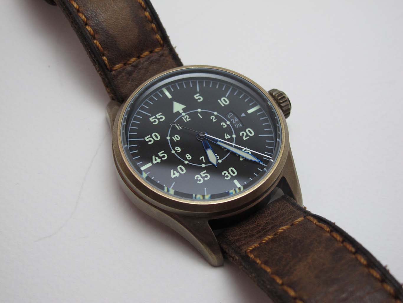 Geckota Pilot Watch K1 V14 : มาตรฐานของกองทัพของนักบินจากอังกฤษ