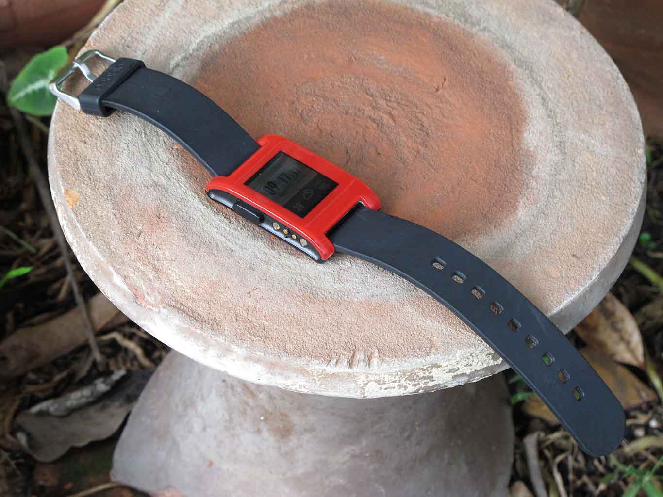 Pebble Watch Classic ยุคแรกเริ่มของ Smart Watch ที่ยังไปได้ดี