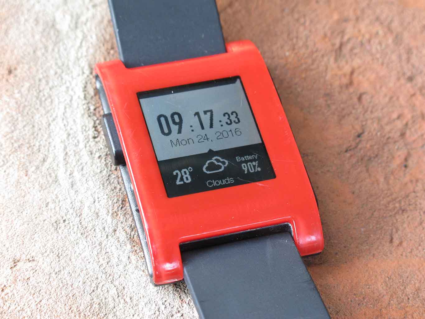 Pebble Watch Classic ยุคแรกเริ่มของ Smart Watch ที่ยังไปได้ดี