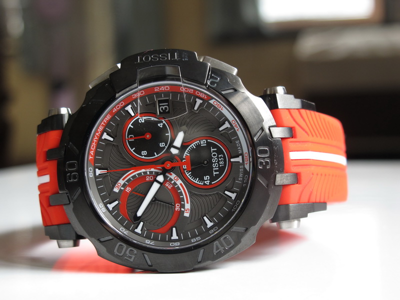 Tissot T-Race Jorge Lorenzo LE ถึงไม่ใช่แฟนแต่มีสิทธิ์เสียเงินได้ Tissot T-Race Jorge Lorenzo LE ถึงไม่ใช่แฟนแต่มีสิทธิ์เสียเงินได้