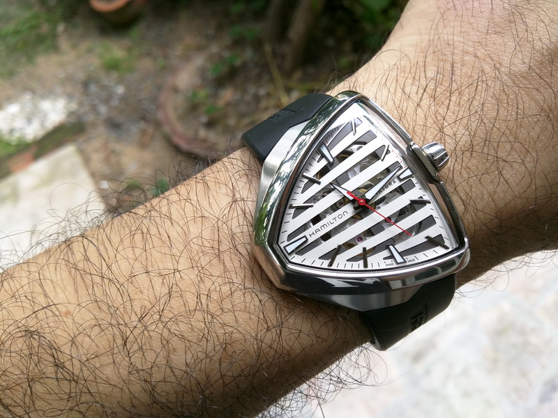 Hamilton Ventura Elvis80 Skeleton
