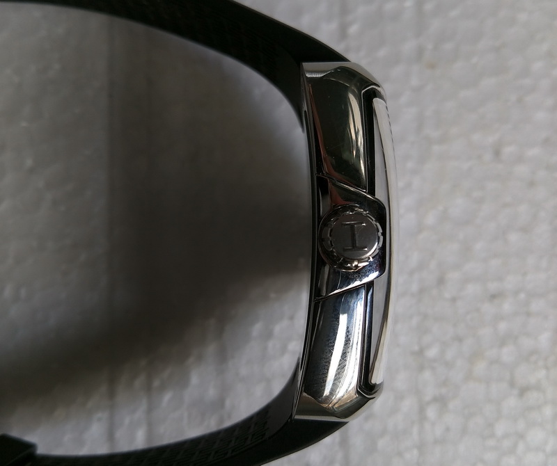 Hamilton Ventura Elvis80 Skeleton