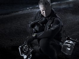 Luminox กับชื่อ Scott Cassell