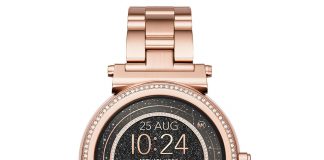 Michael Kors Sofie ตอบโจทย์ทั้งสวย ทั้งไฮเทค