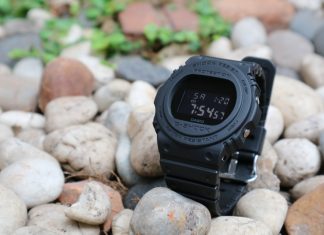 Casio G-Shock DW5750E-1B ลองแล้ว ไม่เล็กอย่างที่คิด