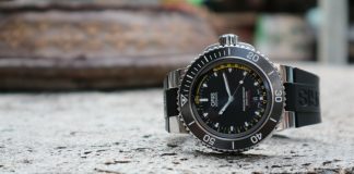 Oris Aquis Depth Gauge