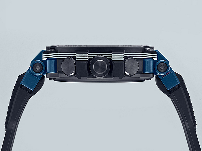 Casio G-Shock MTG-B1000XB เพิ่มรุ่นใหม่ขอบตัวเรือนคาร์บอนไฟเบอร์ Casio G-Shock MTG-B1000XB