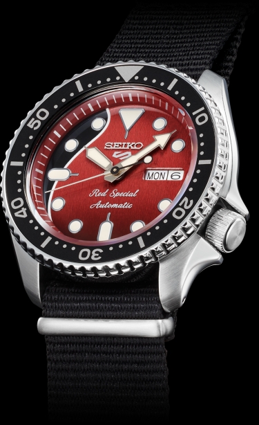 Seiko 5 Sports x Brian May Seiko 5 Sports x Brian May