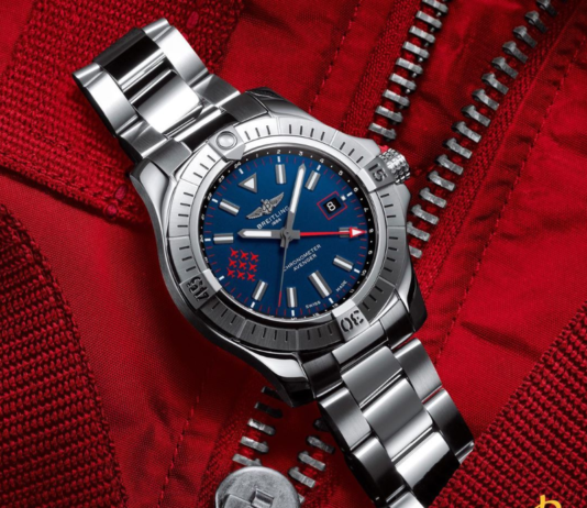 Breitling Avenger GMT45 Red Arrow Edition