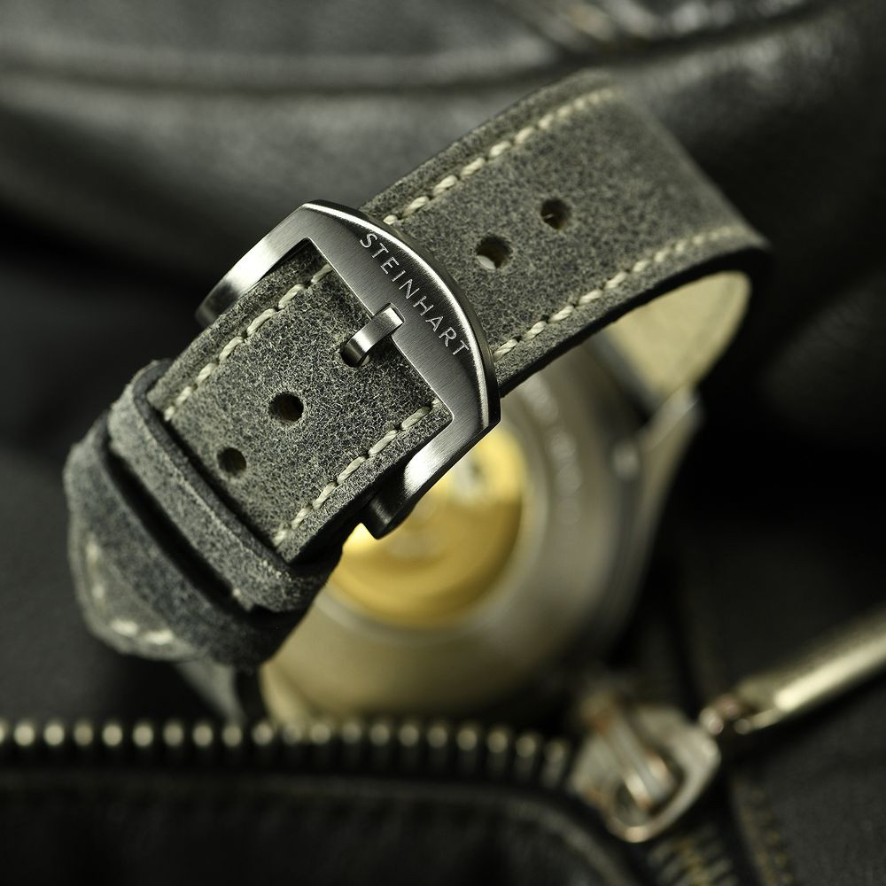 Steinhart Nav B-Uhr Date Vintage Steinhart Nav B-Uhr Date Vintage