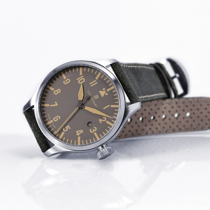 Steinhart Nav B-Uhr Date Vintage