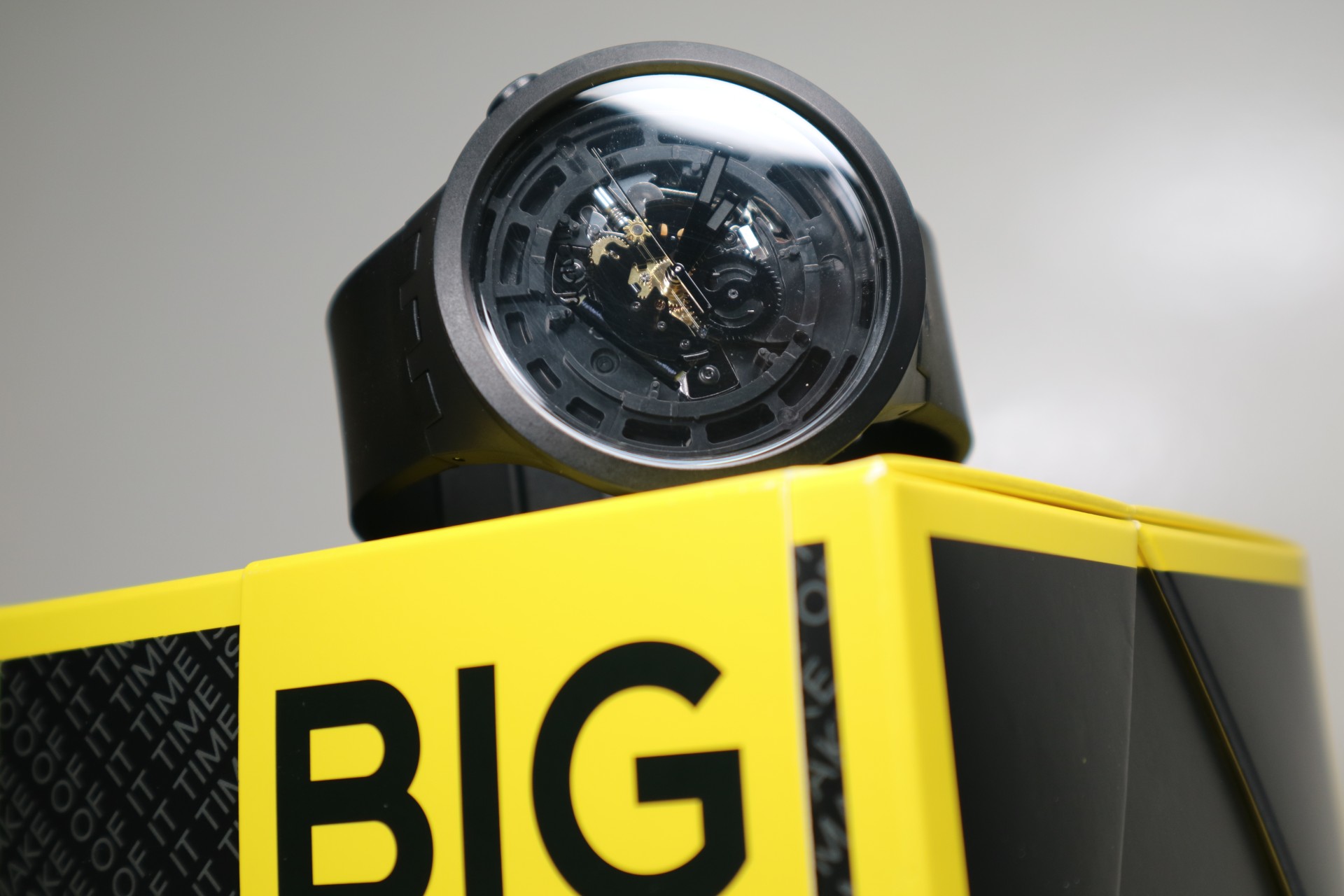 SWATCH Big Bold Bioceramic