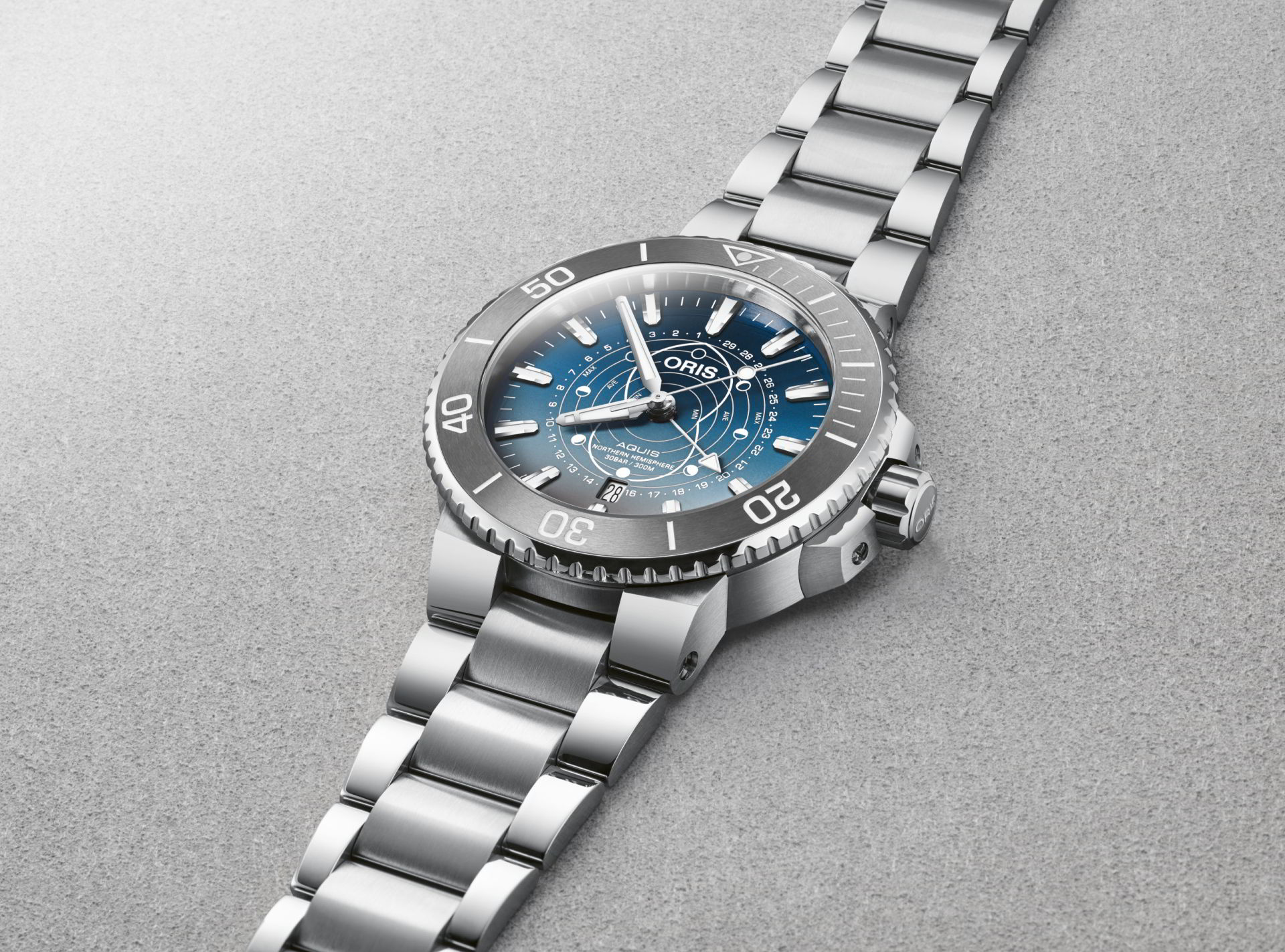 Oris Pointer Moon ฟังก์ชั่นที่พบได้ใน Aquis Dat Watt Oris Pointer Moon