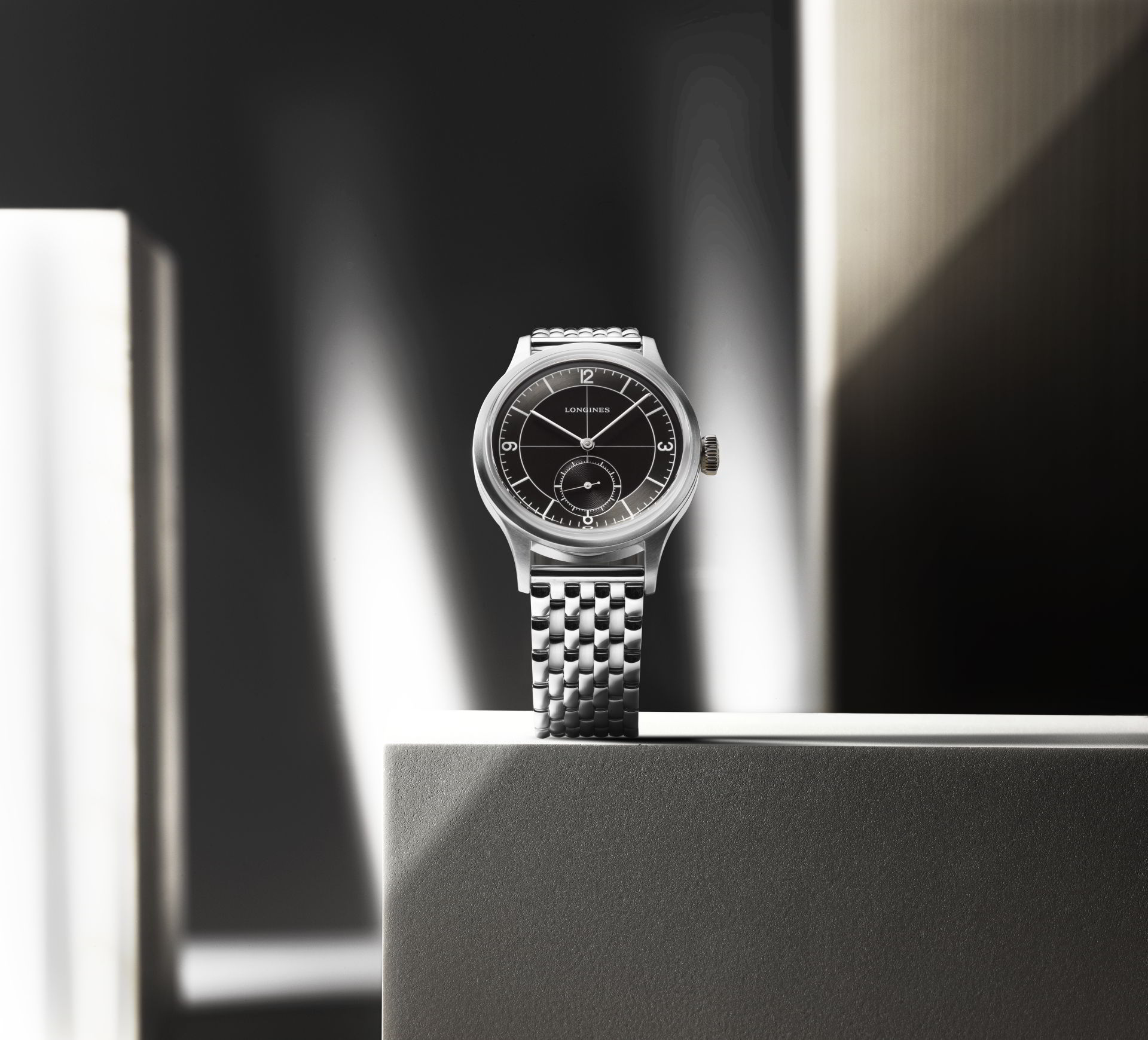 Longines เพิ่มทางเลือกใหม่ให้กับนาฬิการุ่น Heritage Classic Sector Dial