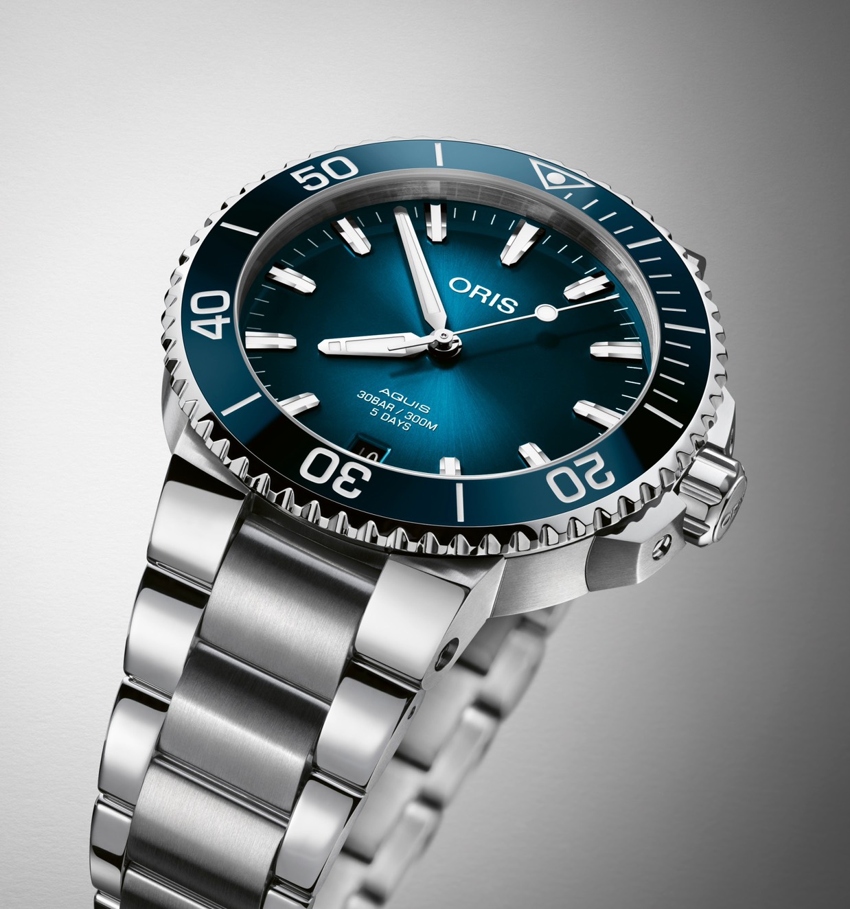 Oris Aquis Date 41.5 mm