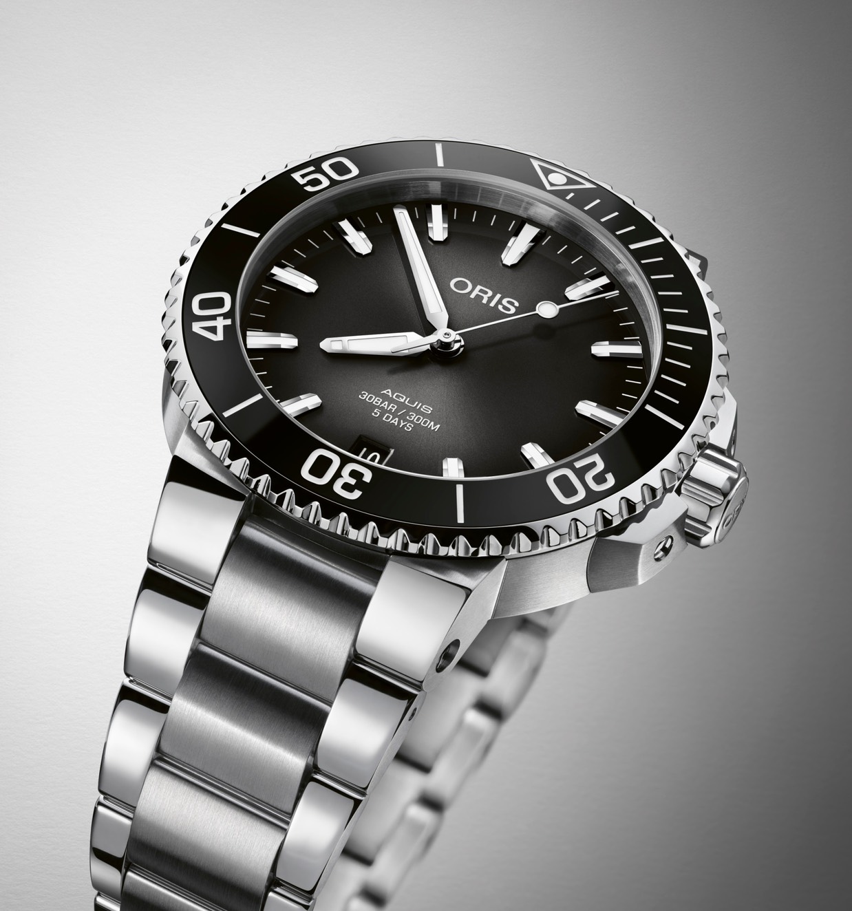 Oris Aquis Date 41.5 mm