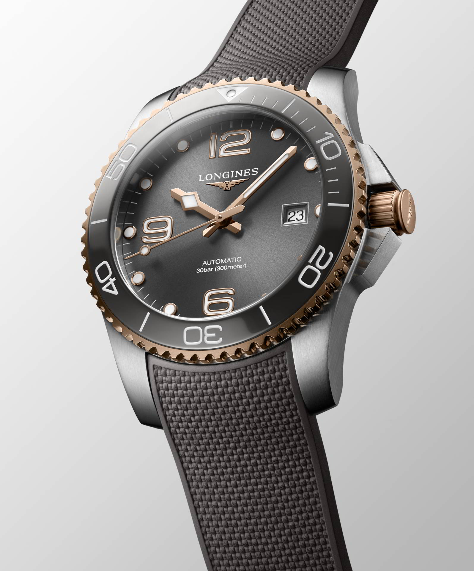 Longines HydroConquest ต้อนรับสีสันใหม่เวอร์ชั่นทูโทนเข้าสู่คอลเลกชั่น Longines HydroConquest