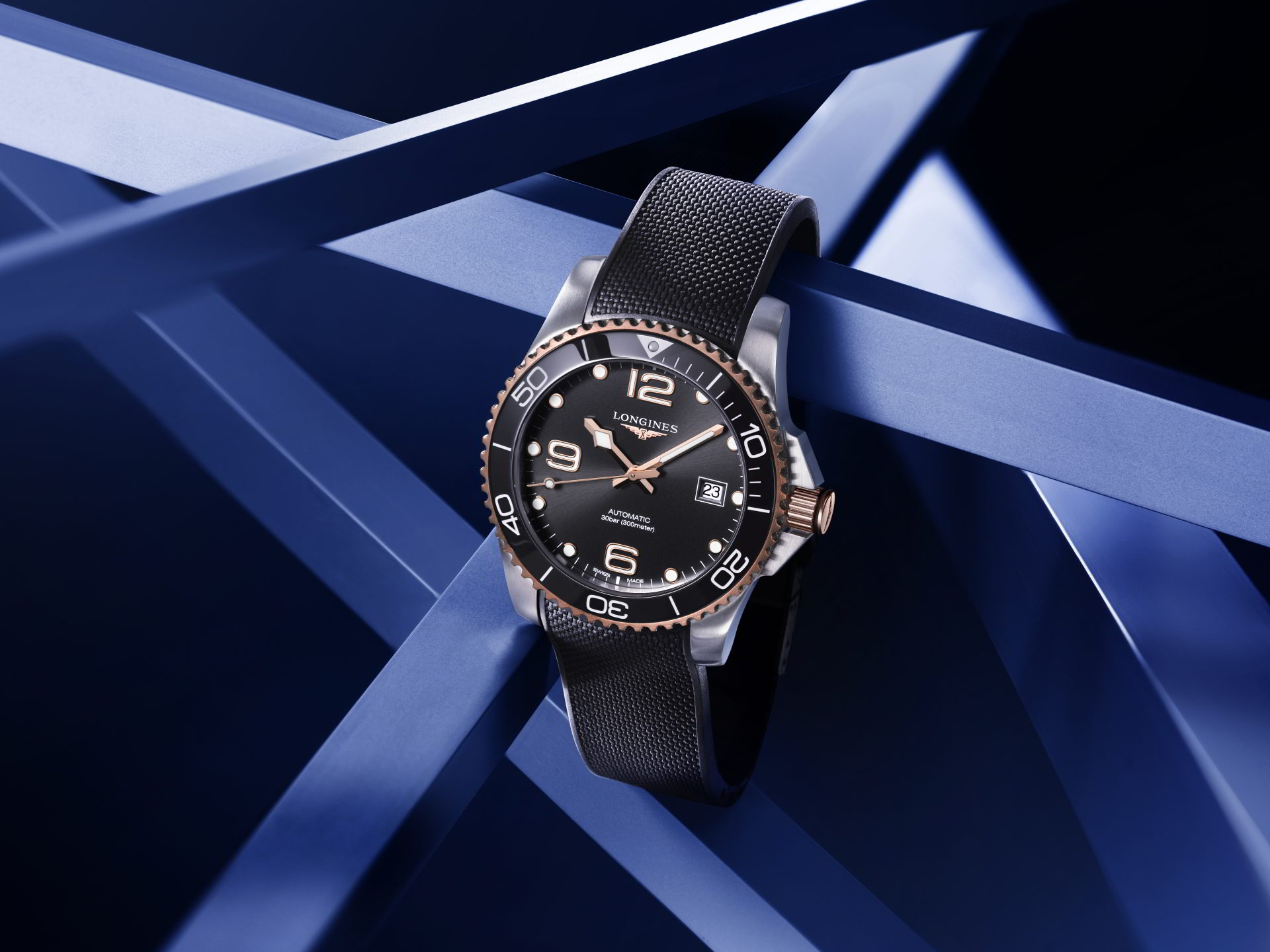 Longines HydroConquest ต้อนรับสีสันใหม่เวอร์ชั่นทูโทนเข้าสู่คอลเลกชั่น Longines HydroConquest