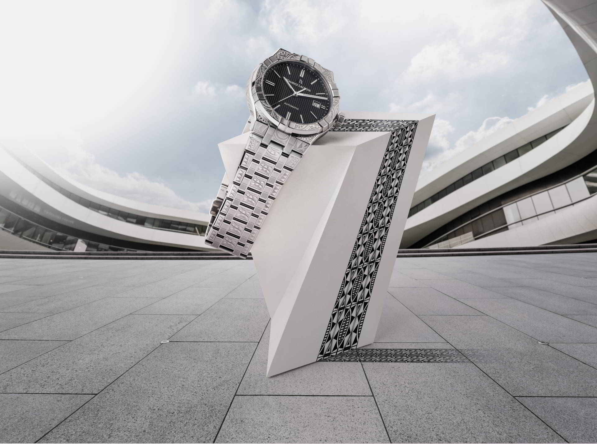 Maurice Lacroix AIKON Urban Tribe