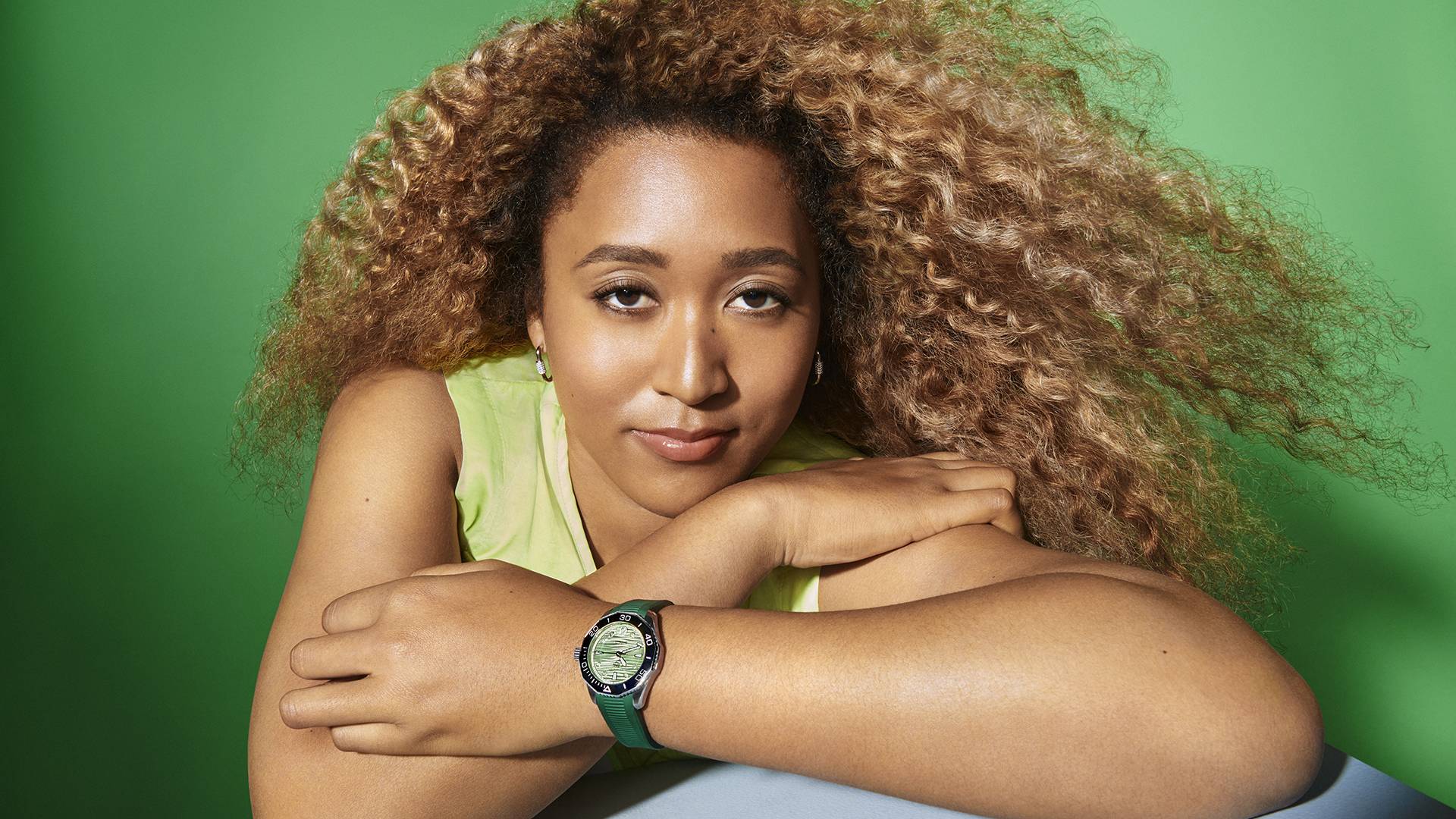 TAG Heuer Aquaracer Professional 300 Naomi Osaka Limited Edition 250