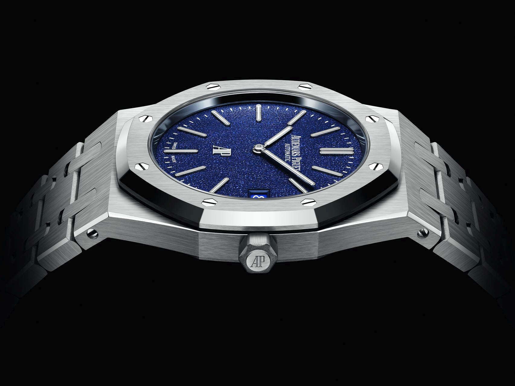 Audemars Piguet เผยโฉม Royal Oak “Jumbo” Extra-thin
