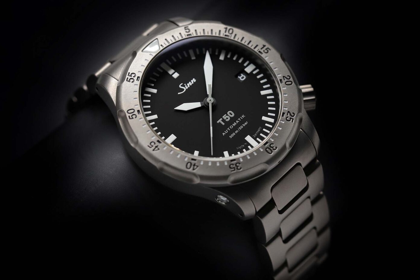 Sinn T50 รุ่นใหม่ตัวเรือนไทเทเนียมGoldbronze สำหรับคนข้อเล็ก