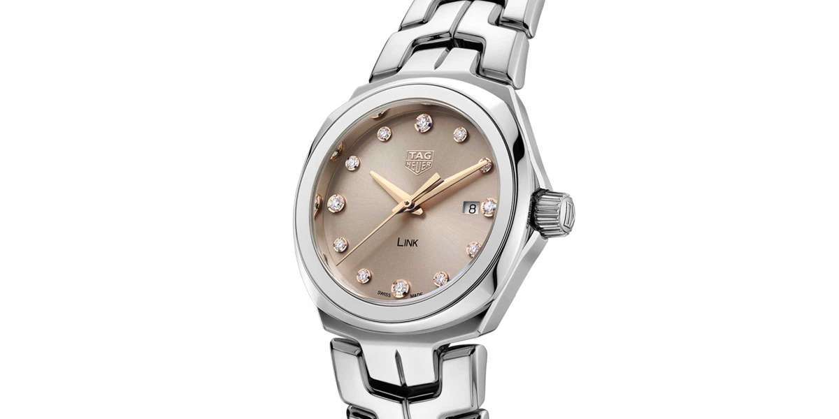 TAG Heuer ไอเดียของขวัญสุดล้ำค่าสำหรับวาเลนไทน์นี้ TAG Heuer ไอเดียของขวัญสุดล้ำค่าสำหรับวาเลนไทน์นี้