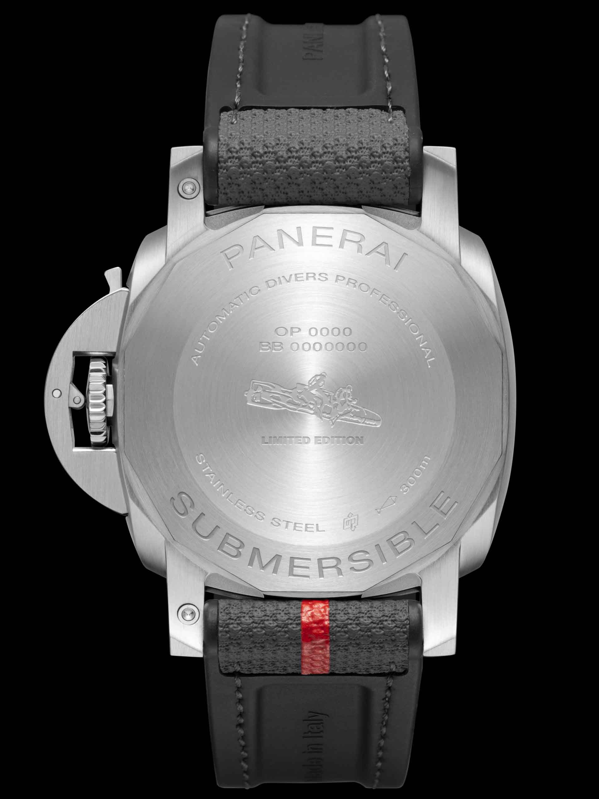 Panerai Submersible Luna Rossa PAM01565