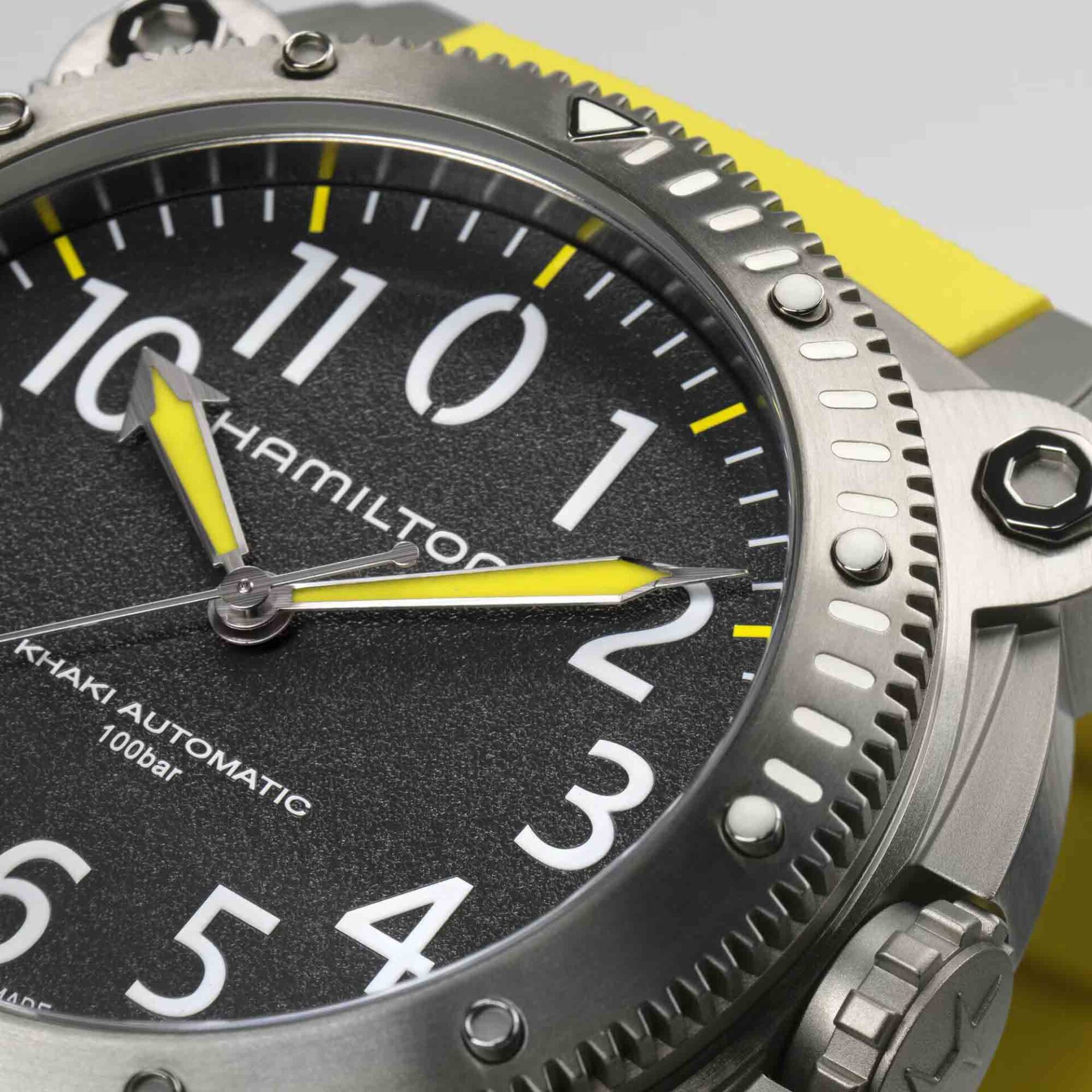 Hamilton Khaki Navy BeLOWZERO สีสันใหม่เพื่อการใช้งานใต้น้ำลึก