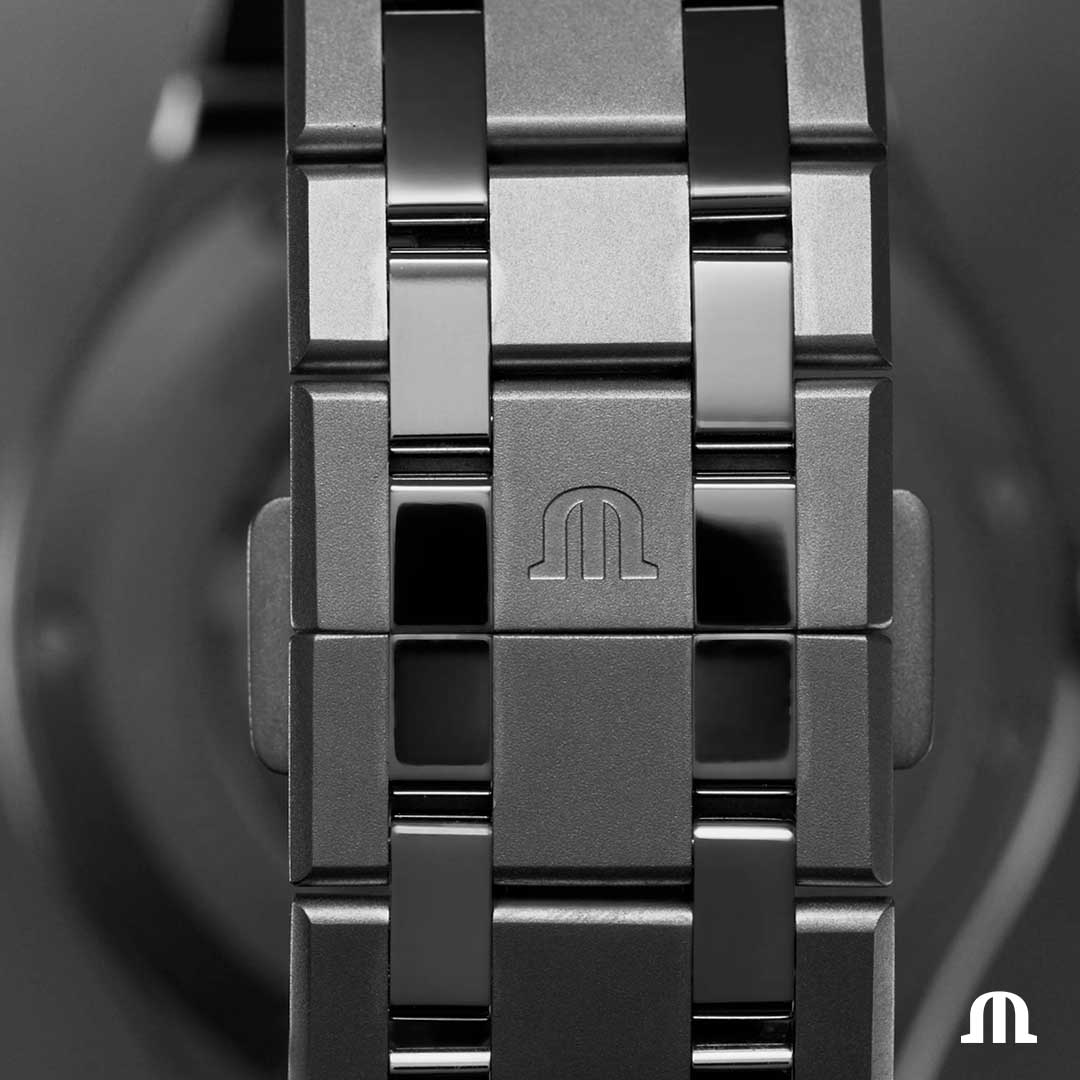 Maurice Lacroix AIKON Titanium