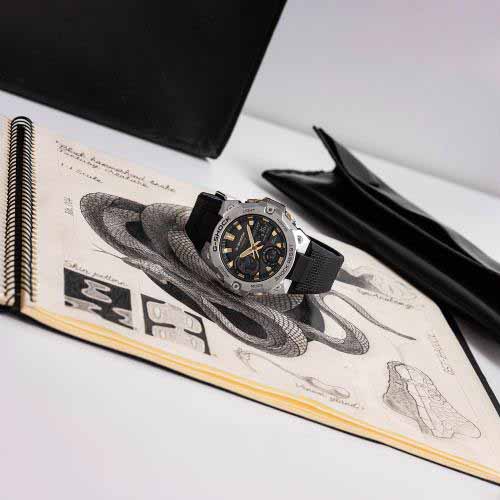Casio G-SHOCK GST-B400CX-1A ต้อนรับปีงูด้วยดีไซน์งูกินหาง