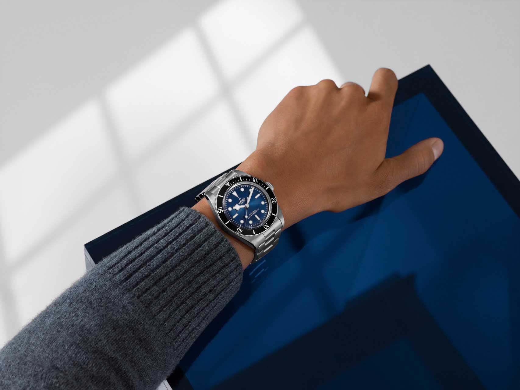 Tudor Black Bay 68