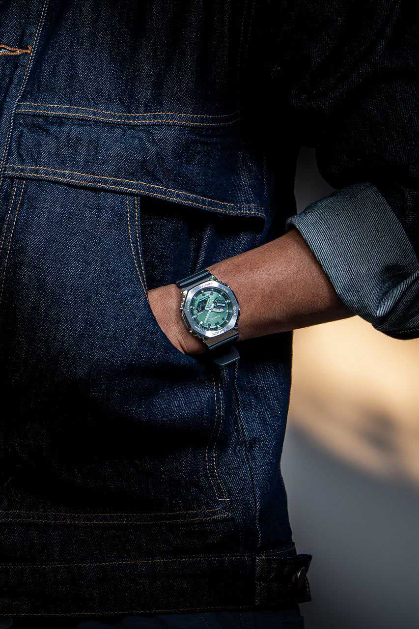 Casio G-SHOCK ซุปเปอร์บอน สิงห์มาวิน