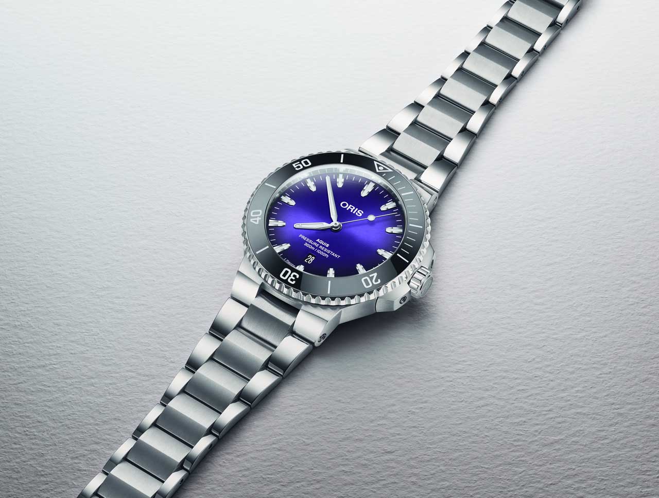ORIS Aquis Date Taste of Summer 2025