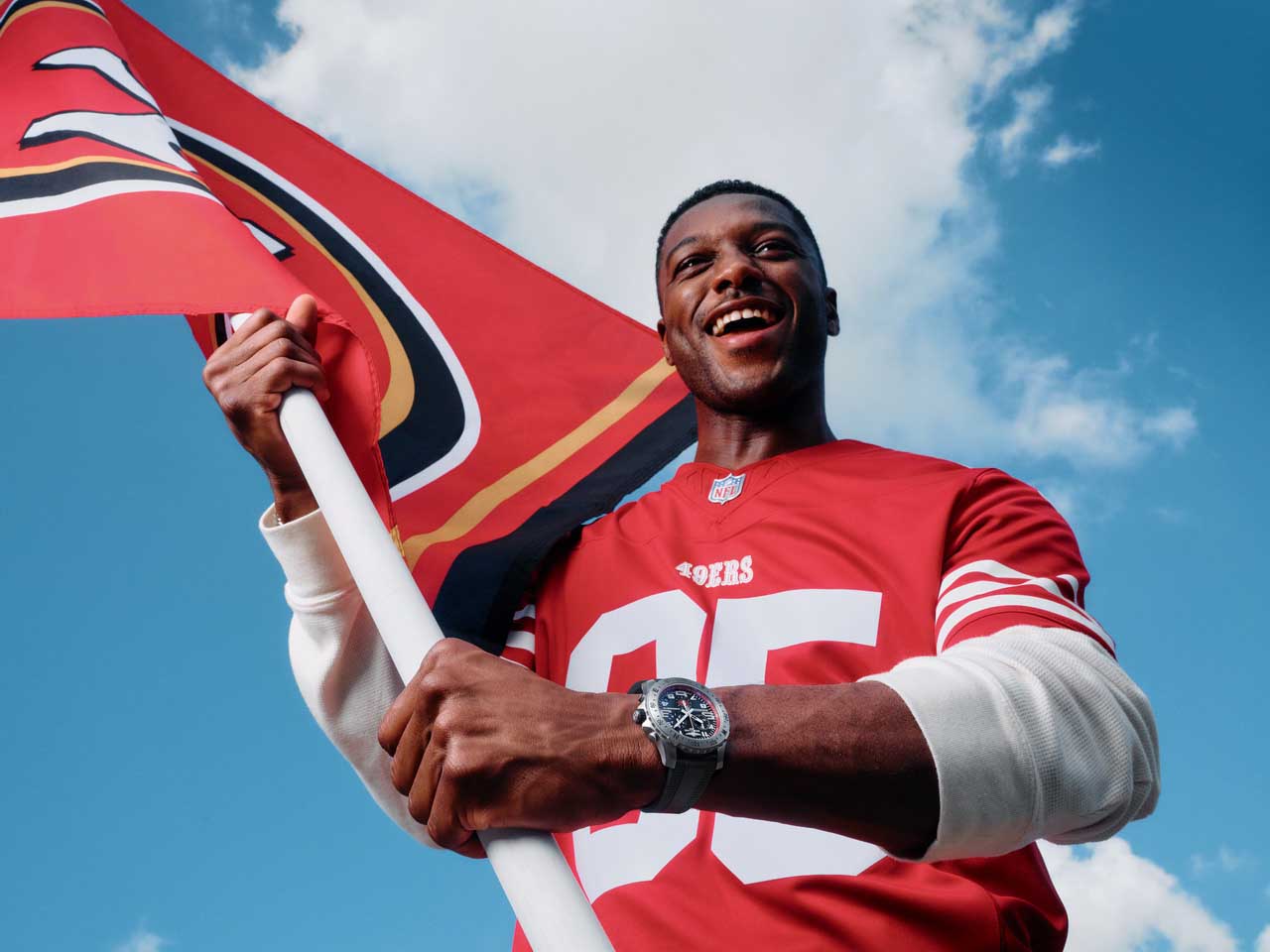 Breitling จับมือ NFL
