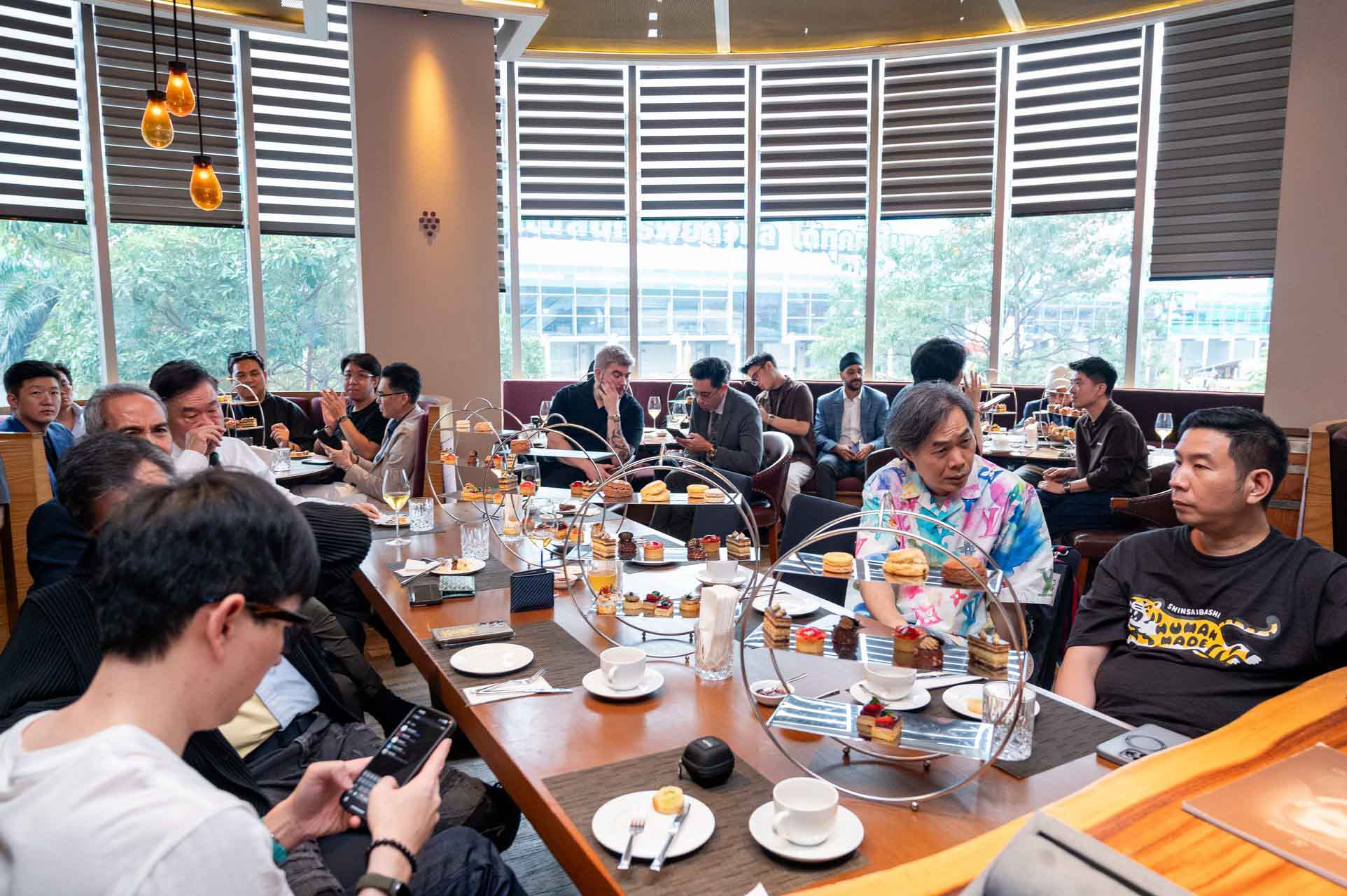 PRÉCIEUX (THAILAND)