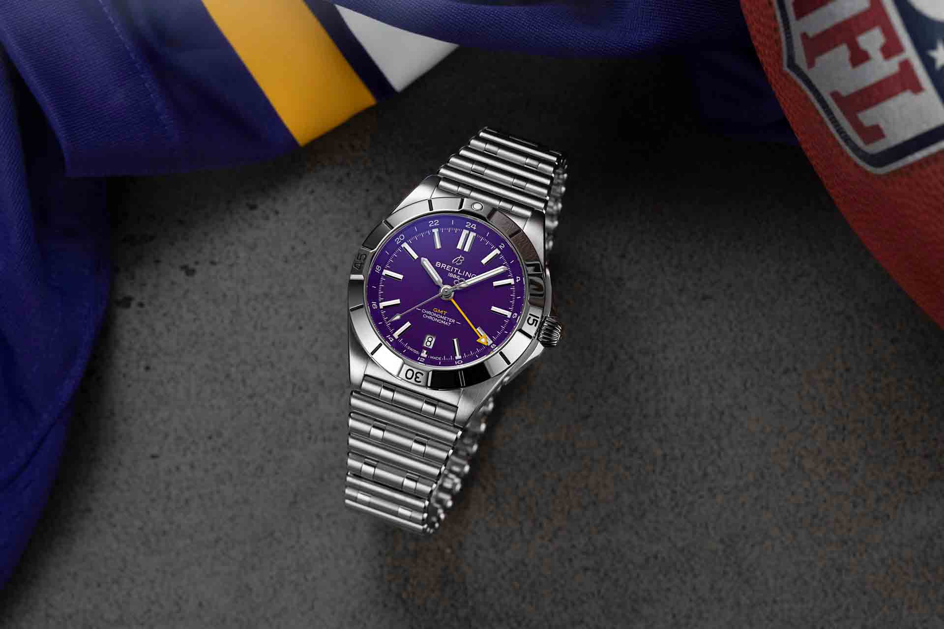 Breitling Chronomat Automatic 40 GMT NFL Team Editions