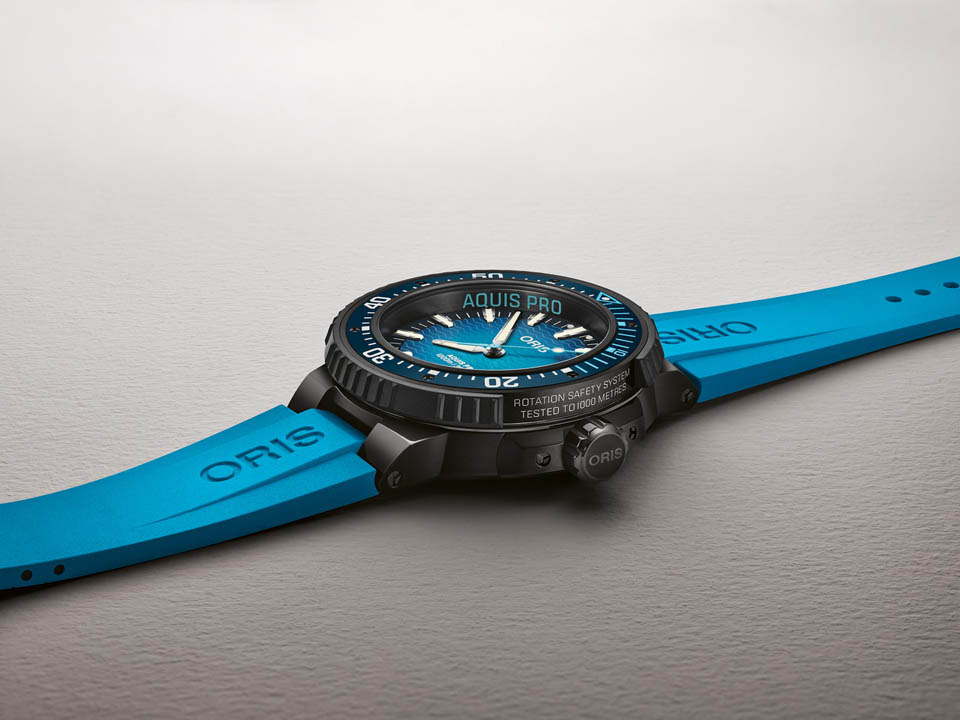 ORIS Aquis Pro 1000m เข้าถึงง่ายขึ้นด้วยกลไก ORIS 733 ORIS Aquis Pro 1000m