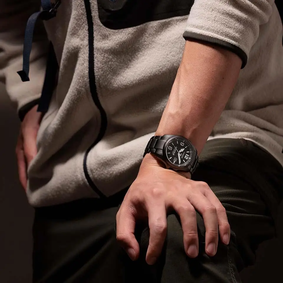 Citizen Promaster x Montbell รุ่น BN0245-58E ตัวเรือน DLC สีดำบนข้อมือ