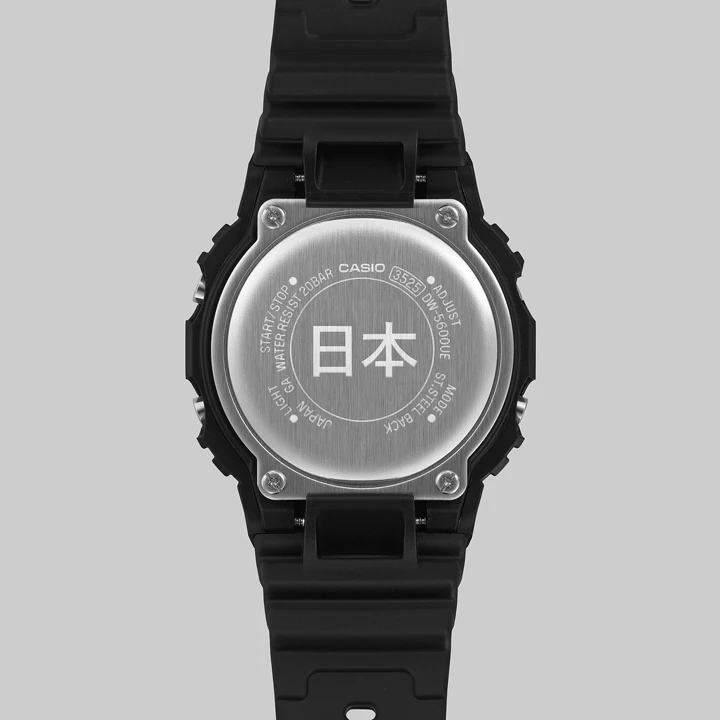 Casio G-SHOCK DW-5600KH เพิ่ม 2 รุ่นใหม่จากภาพวาด Hokusai ฝาหลังสลักตัวอักษรคันจิ Nihon (Japan) ของรุ่น Made in Japan