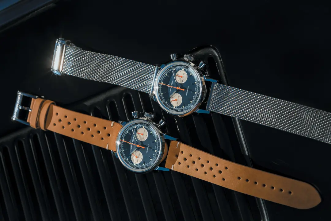 เซ็ตนาฬิกา Hamilton Intra-Matic พร้อมสาย Milanese และเครื่องมือเปลี่ยนสาย