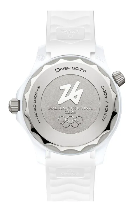 OMEGA Seamaster Diver 300m Milano Cortina 2026 อีกความพิเศษรับ Olympic ฤดูหนาว ฝาหลังไทเทเนียมสลักตราสัญลักษณ์ Olympic Milano Cortina 2026