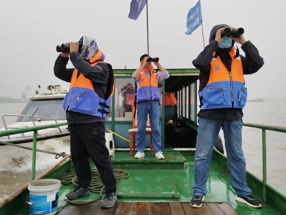 ดร.เฉียน เจิ้งอี้ ผู้อำนวยการโครงการ CCF และการอนุรักษ์แม่น้ำแยงซี