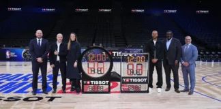ภาพ Sylvain Dolla CEO Tissot x NBA ร่วมกับ Tony Parker ในงานเปิดตัว NBA Shot Clock ใหม่