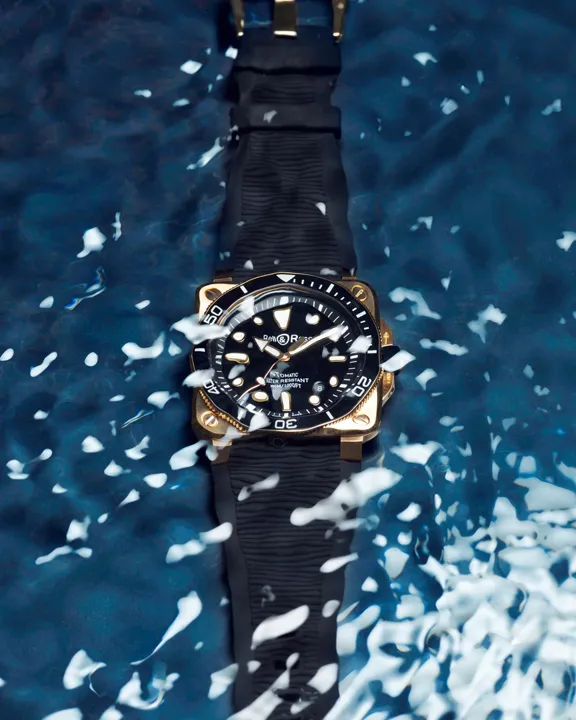 Bell & Ross BR-03 Diver Black Bronze เพิ่มทางเลือกใหม่ของวัสดุตัวเรือน นาฬิกา Bell & Ross BR-03 Diver Black Bronze ตัวเรือนสีทองแดงหน้าปัดสีดำแล็คเกอร์