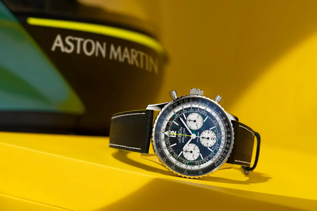 นาฬิกา Breitling Navitimer B01 Chronograph 43 Aston Martin Aramco Formula One Team สี Racing Green